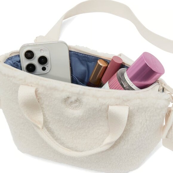 PINK Victoria's Secret Plush Teddy Mini Tote Bag - NWT - Picture 2 of 7